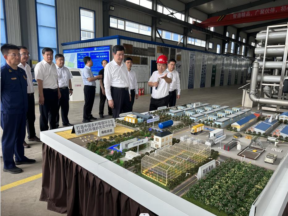 辽宁省副省长靳国卫到米兰体育app官网下载
视察指导工作