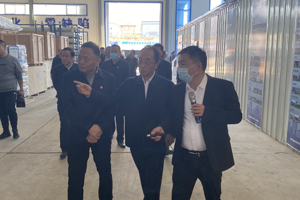 米兰体育app官网下载
总经理腾胜平汇报公司生产情况